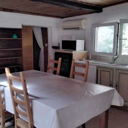 Cabanon 50M2 Villa Meounes-les-Montrieux Exterior photo